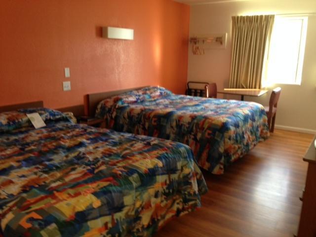 Rodeway Inn Emporia Habitación foto